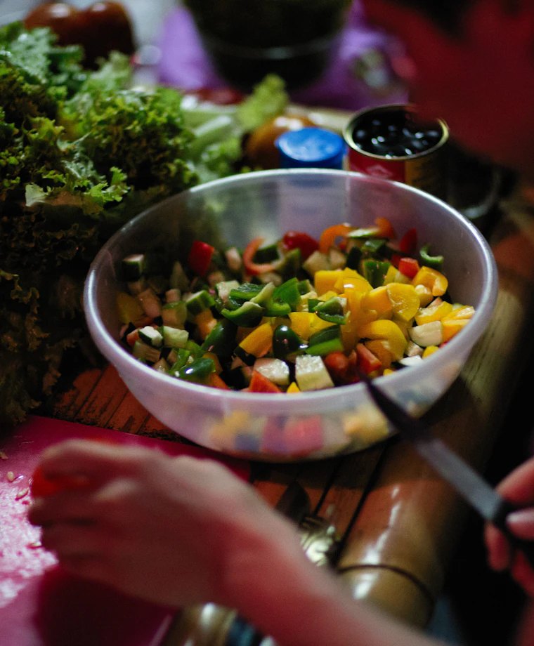 Preparing a fresh vegetable salad