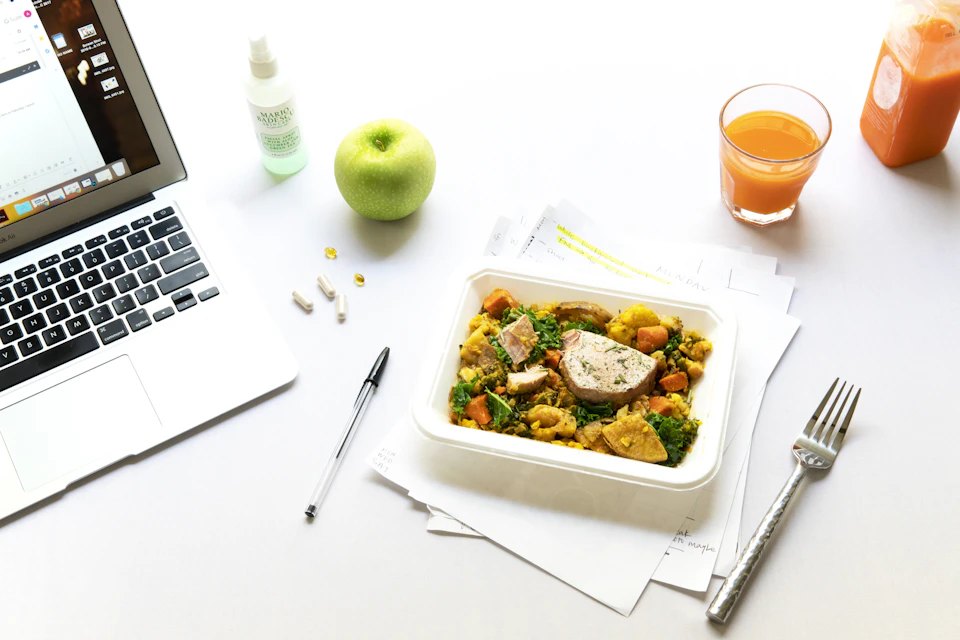 Healthy Lunch Box Ideas for Kids and Adults